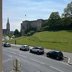 Face Au Chateau , Chambre Hyper Centre